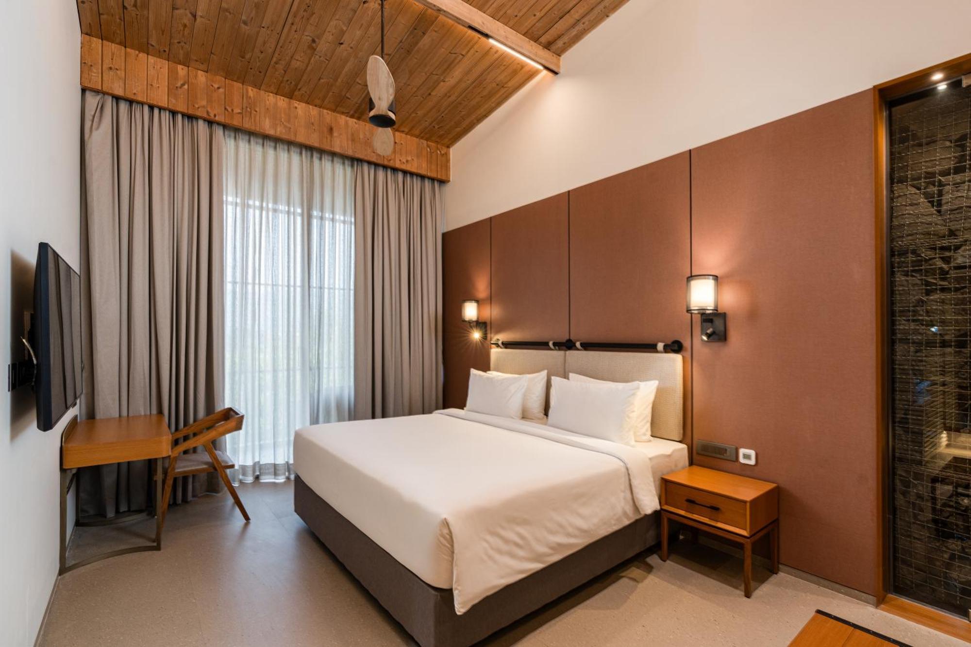 Radisson Resort And Spa Лонавла Екстер'єр фото Deluxe Room
